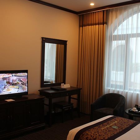 Hai Yen Luxury Hotel Cam Pha Buitenkant foto