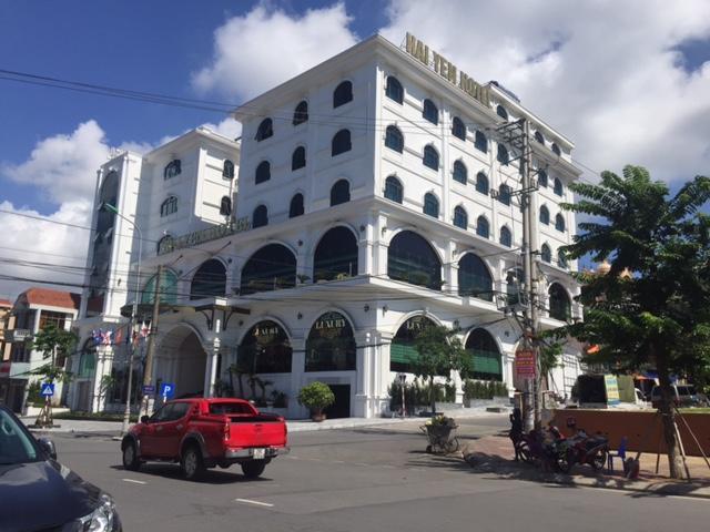 Hai Yen Luxury Hotel Cam Pha Buitenkant foto