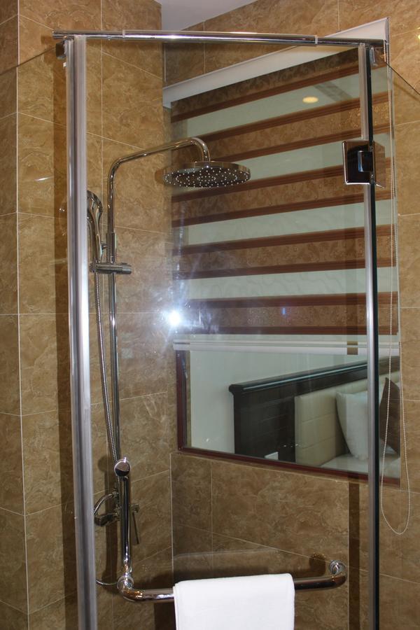 Hai Yen Luxury Hotel Cam Pha Buitenkant foto